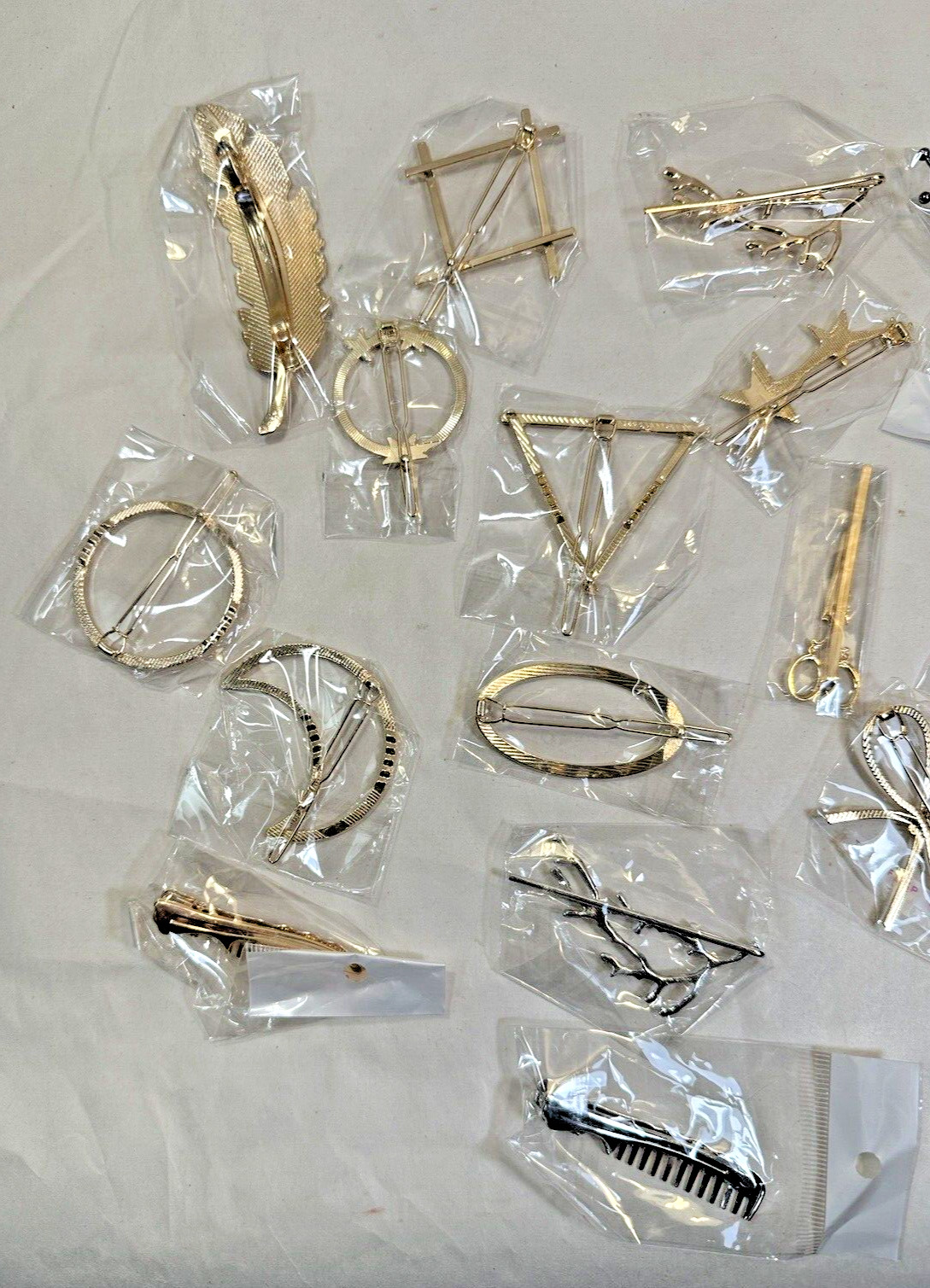 Lot of 21 Women's Hairpins - Brand New in Plastic Wrap - Image 10