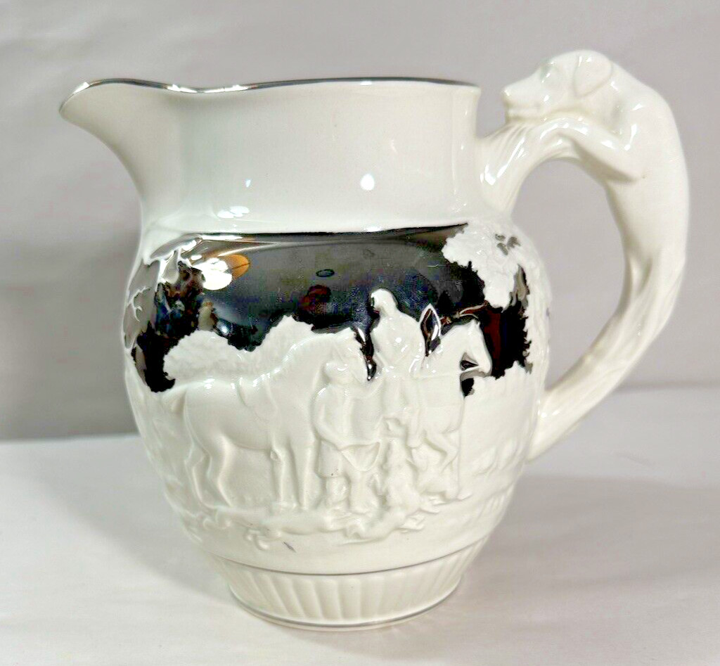 Wedgwood of Etruria & Barlaston D'Ye Ken John Peel 24 oz Pitcher Platinum - Image 4