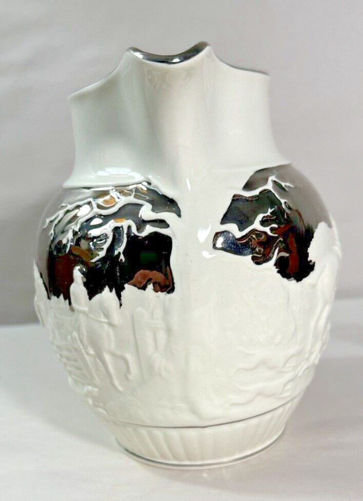 Wedgwood of Etruria & Barlaston D'Ye Ken John Peel 24 oz Pitcher Platinum - Image 5