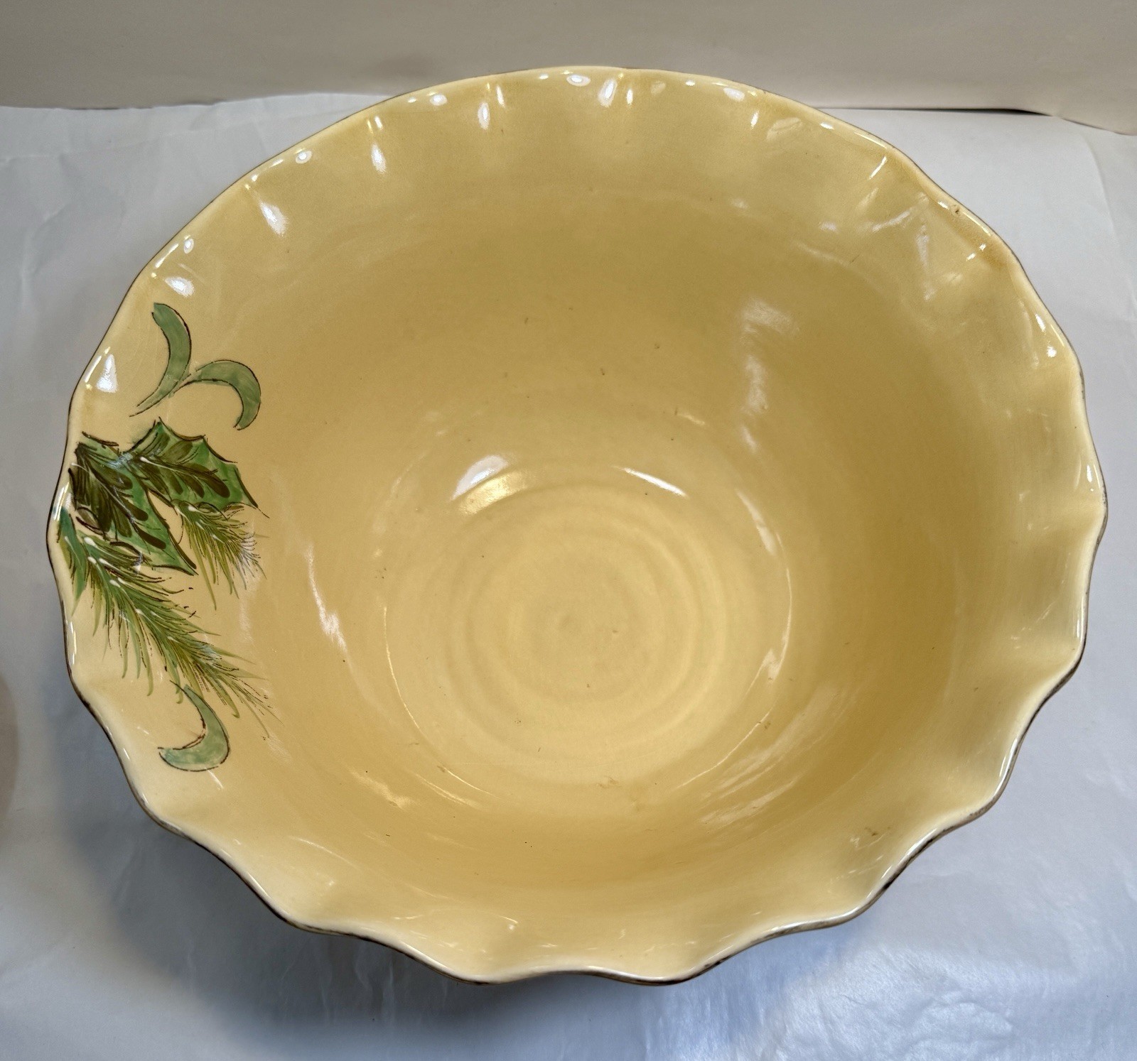 Maxcera 10" Serving Bowl - Red Cardinal / Berries / Holly / Xmas Motifs - EUC - Image 8