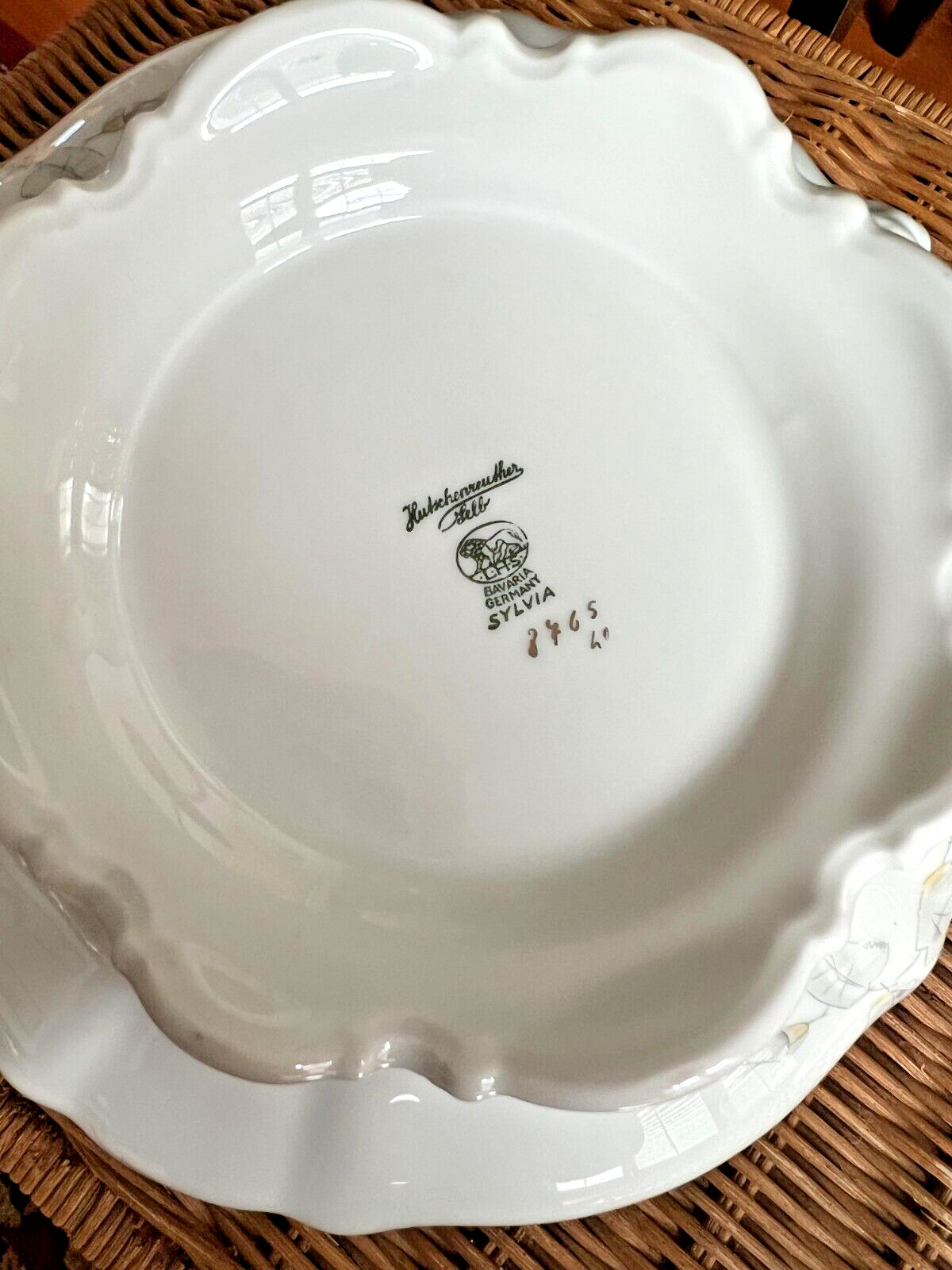 Hutschenreuther Sylvia Gray Rose / Platinum Round 9" Covered Vegetable Dish NEW - Image 1