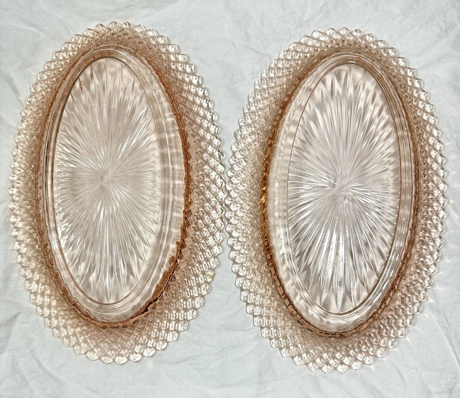 One (1) Vintage Oval Pink Depression Glass Bowl / Dish / Tray - Image 4