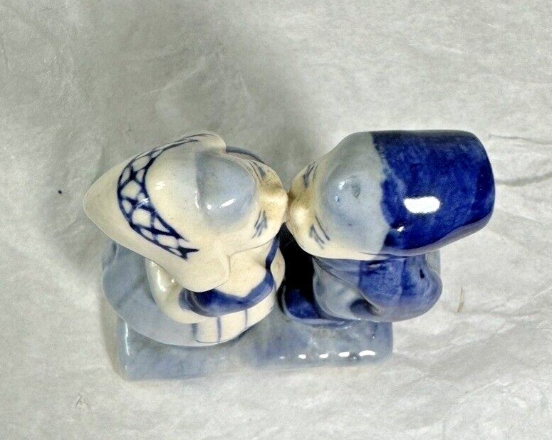 Vintage Hand-painted Blue & White Delft Holland Porcelain Figurine 3.75”, EUC - Image 4