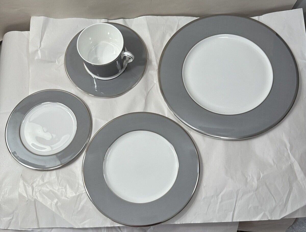 Mikasa Color Studio Grey and Platinum 5-pc Dinnerware Set - Unboxed, Unused - Image 1