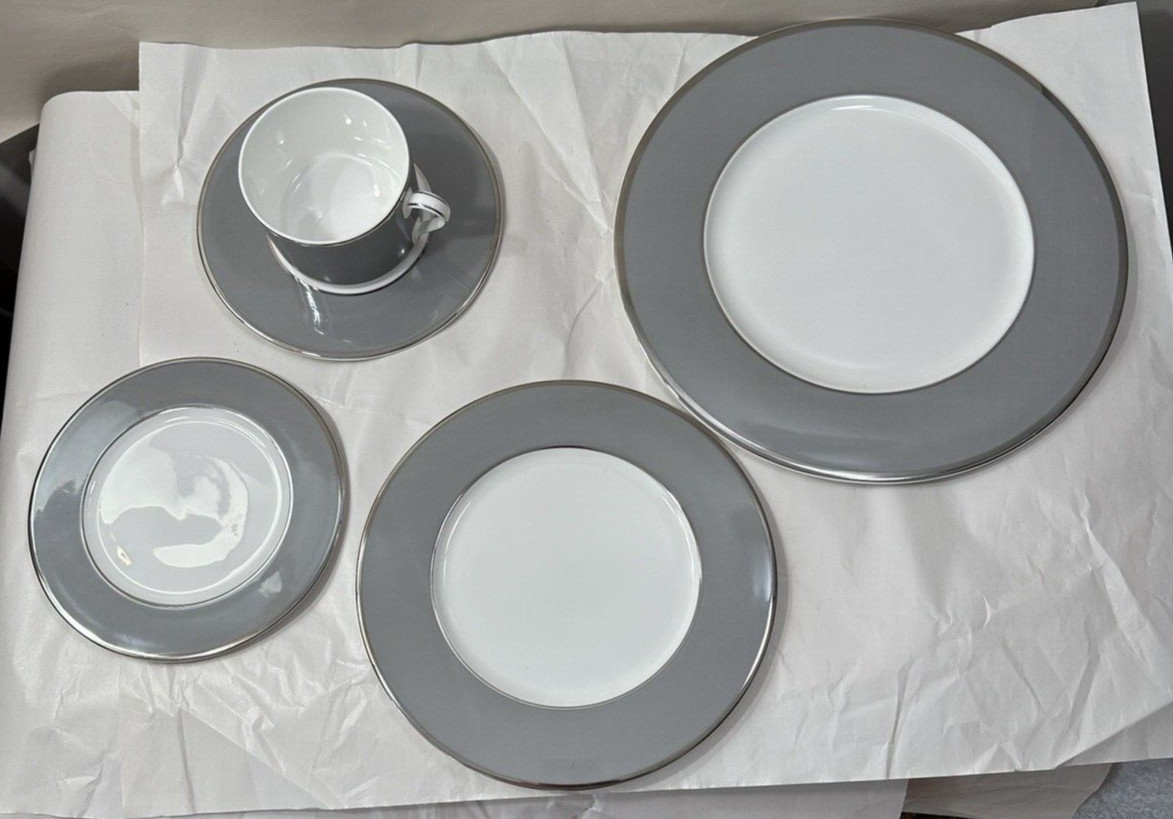 Mikasa Color Studio Grey and Platinum 5-pc Dinnerware Set - Unboxed, Unused - Image 11