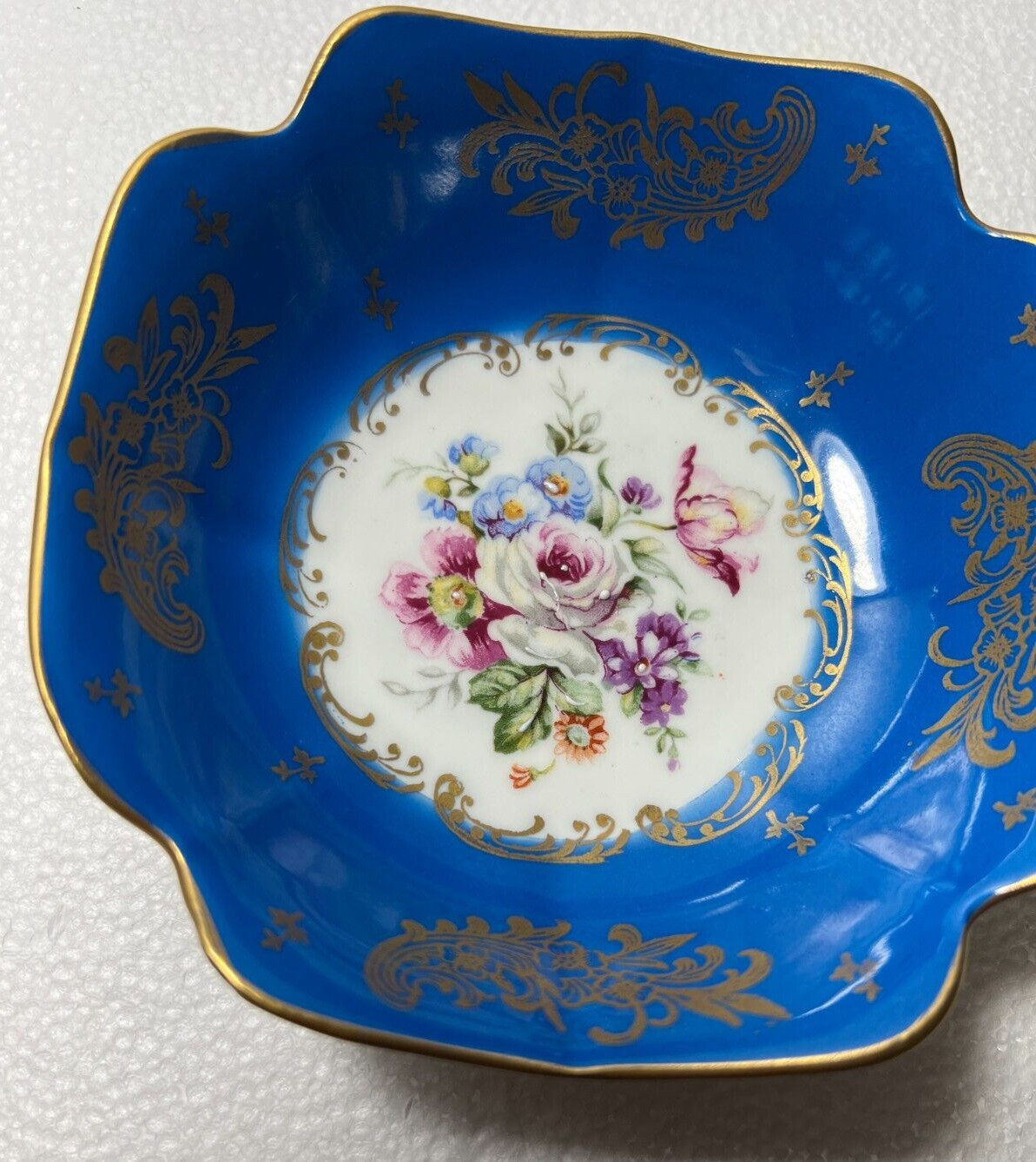 Couleuvre Ligne Limoise D’Art Tirage Reserve Blue and Gold Trinket Tray Flowers - Image 4