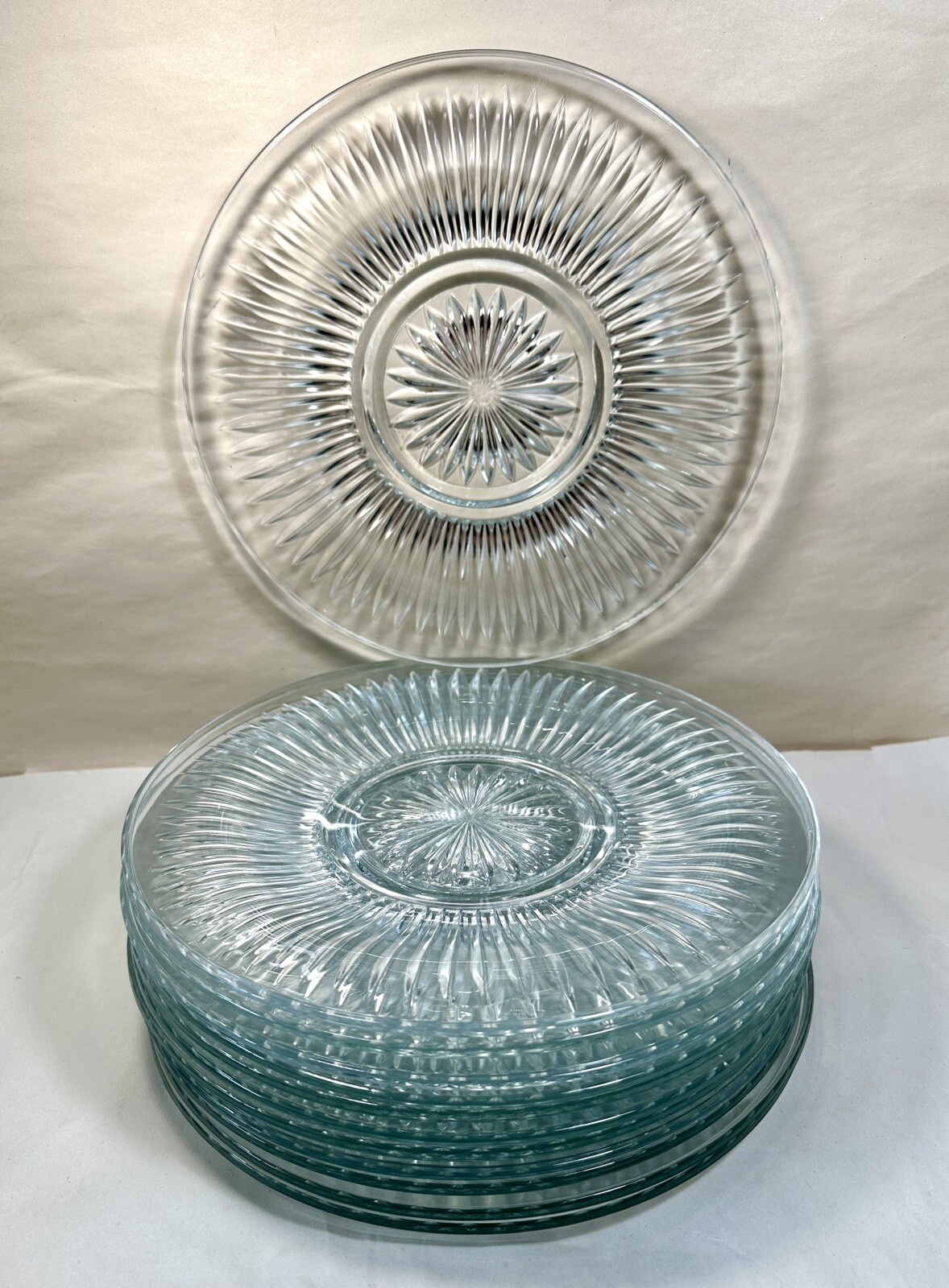 Set of 2 (Two) Gibson Everyday Elegance 10" Clear Glass Dinner Plates - NOS - Image 5