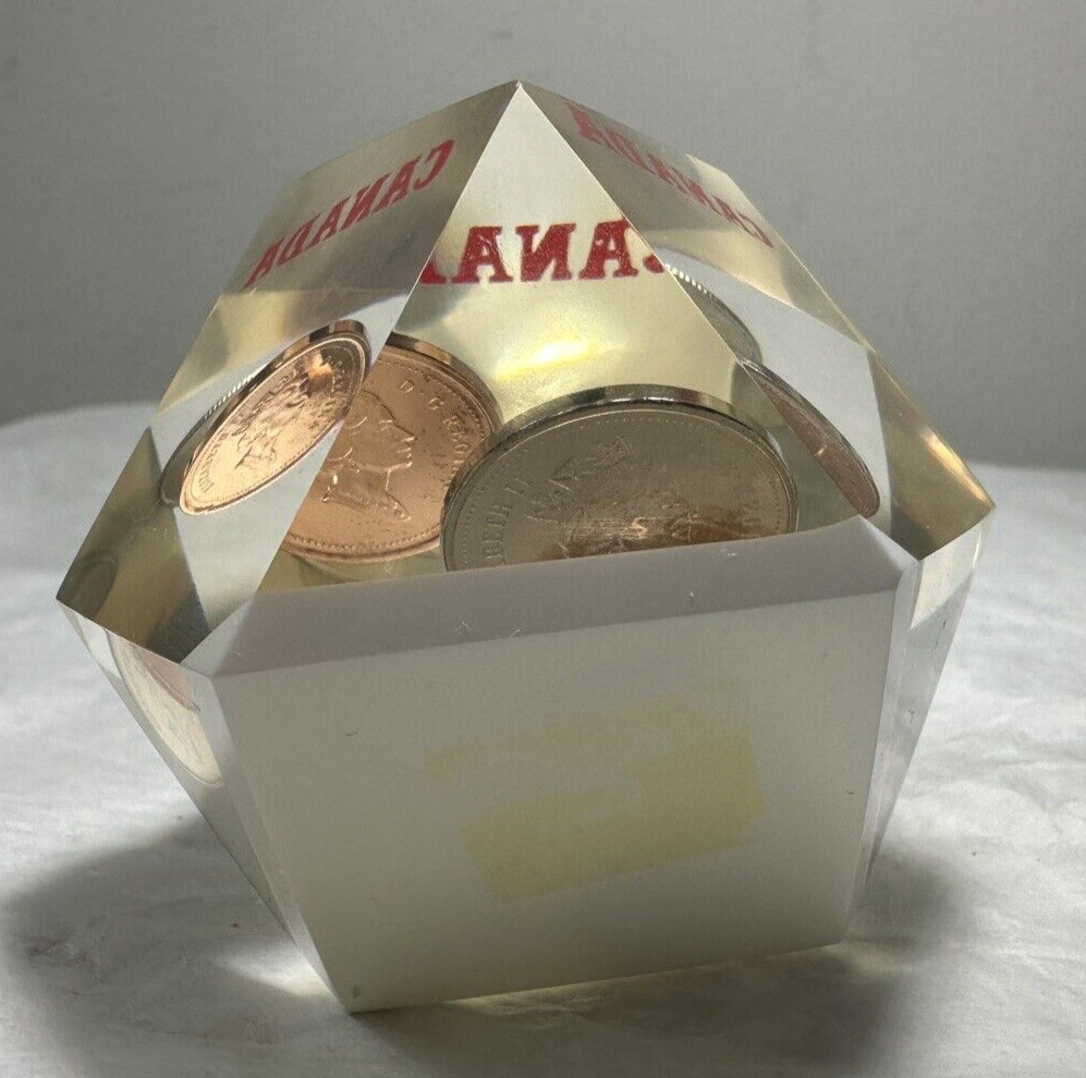 Plexiglass Coin Display - Canadian Coins - Tetradecagon (fourteen-sided) - Image 9