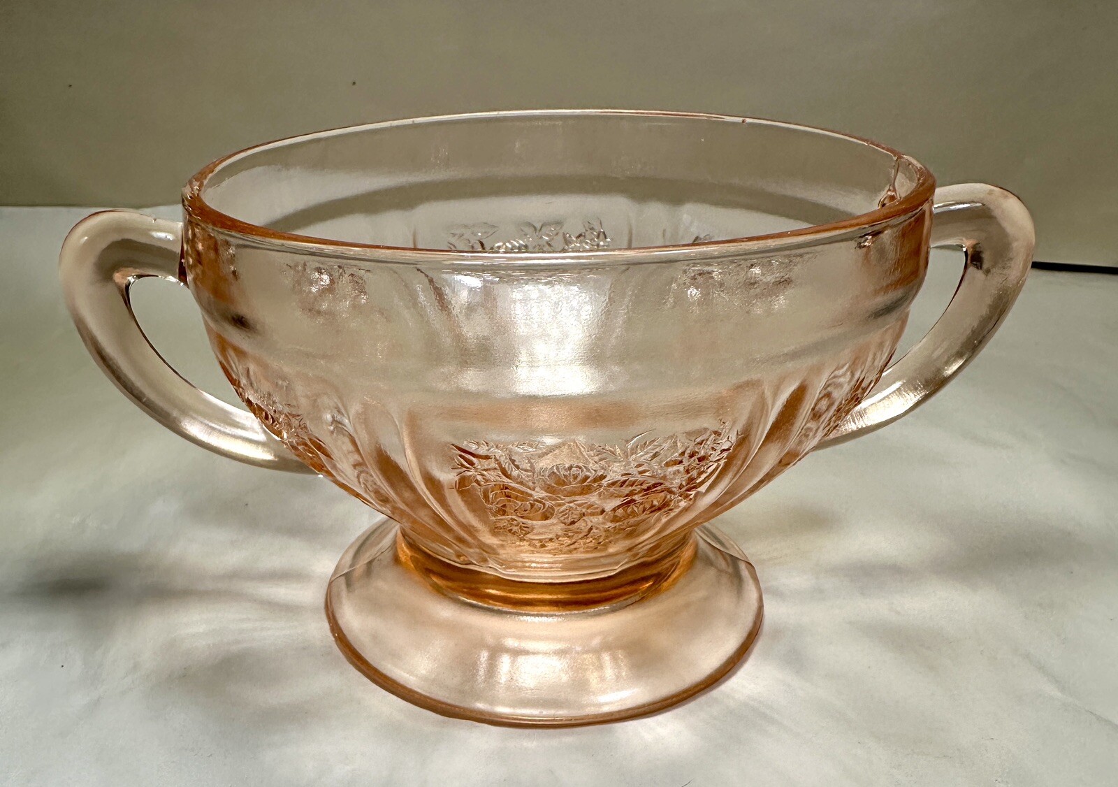 Federal Sharon Cabbage Rose Pink Depression Glass Sugar Bowl