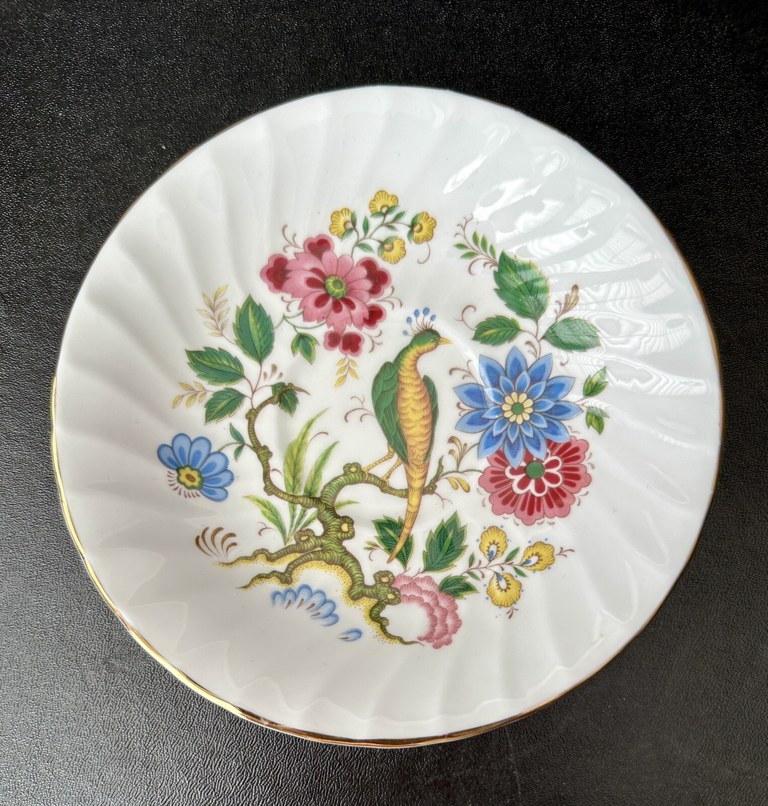 Royal Sutherland Staffordshire UK Teacup & Saucer - Bird and Floral Gold Trim - Image 6