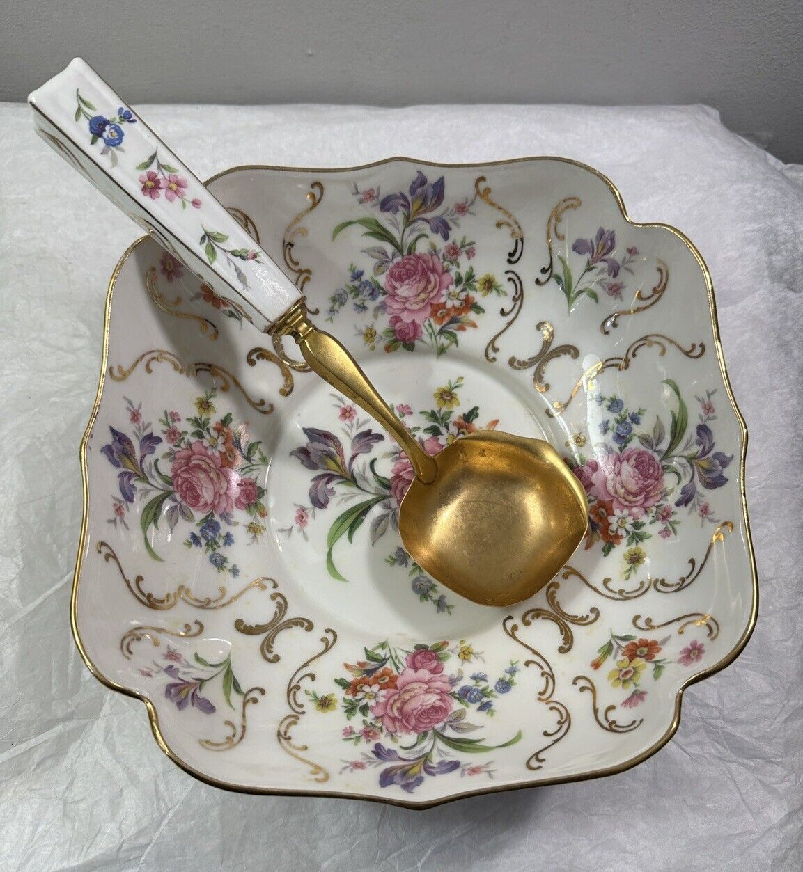 France Louis Lourioux Foecy Serving Bowl and Ladle - Gold Trim - Immaculate - Image 2