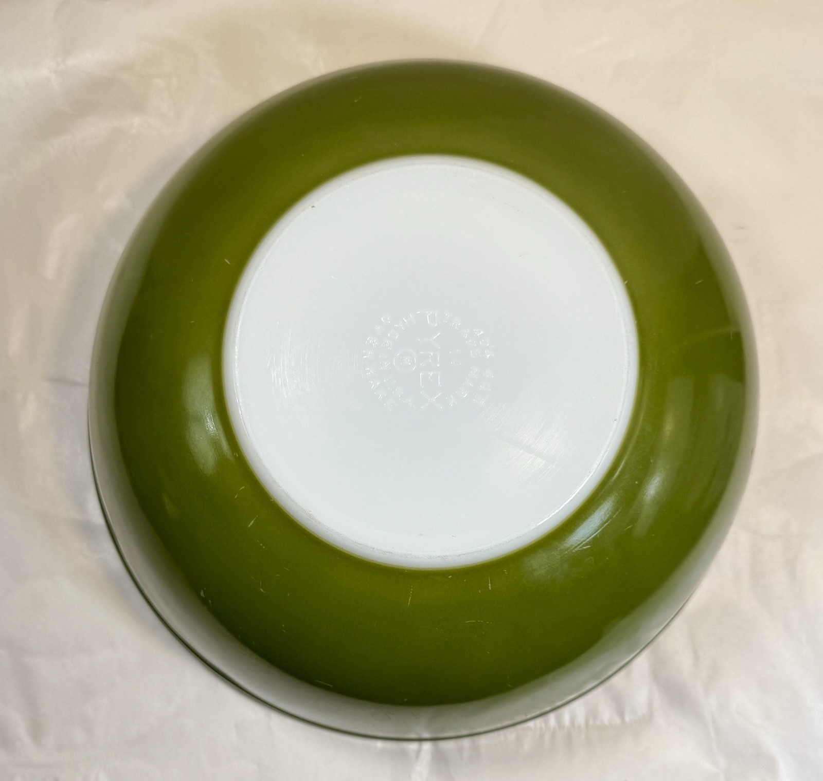 VTG Green Pyrex Mixing Nesting Bowl 404 4 Quart Large USA Ovenware Light Wear - Image 2
