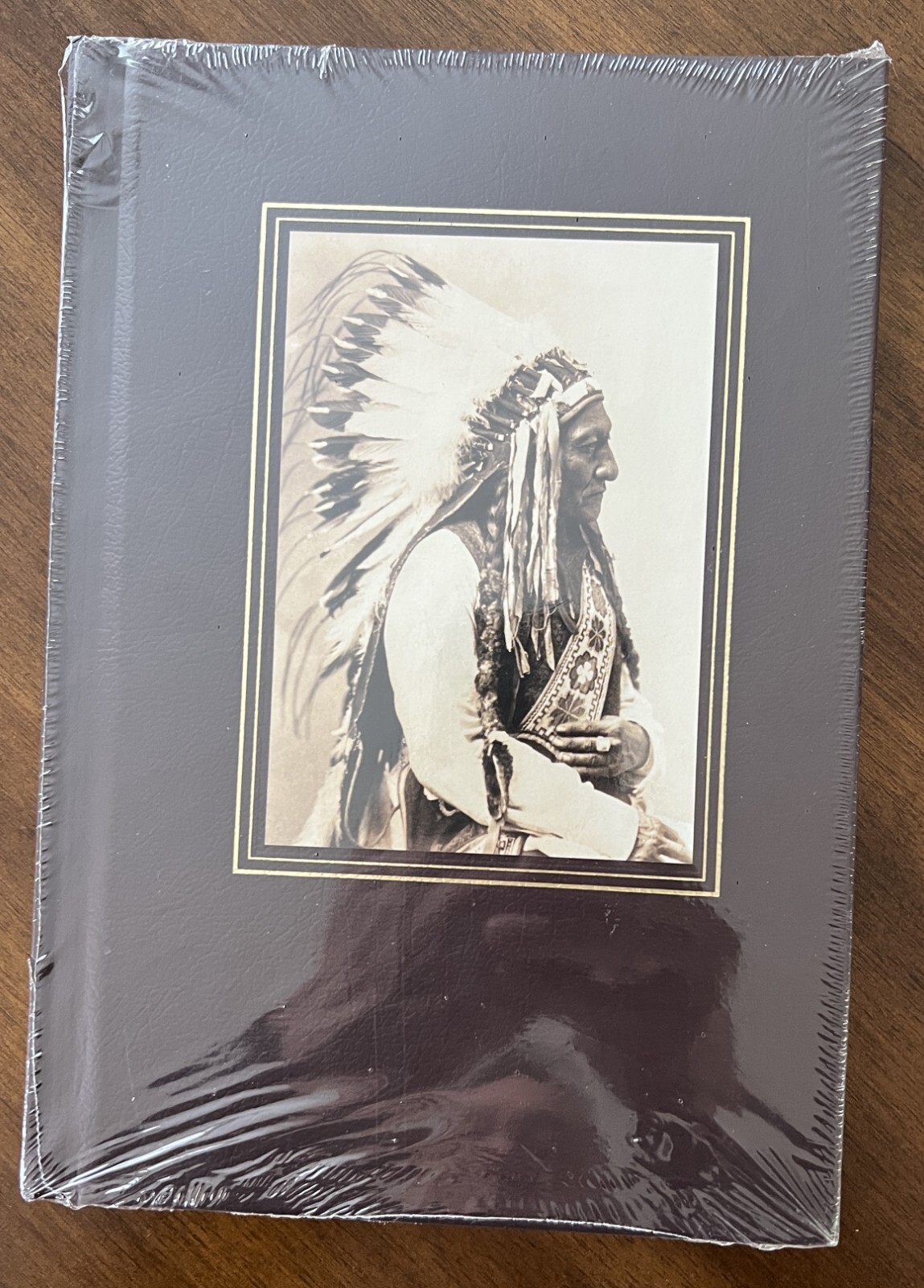SEALED: Trail To Wounded Knee, by Herman J Viola