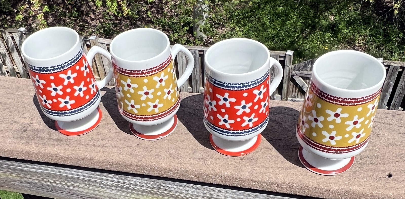 Four (4) Vintage Royal Crown Arnart Smug Mugs 4061 - Flowers / Daisies - EUC - Image 2