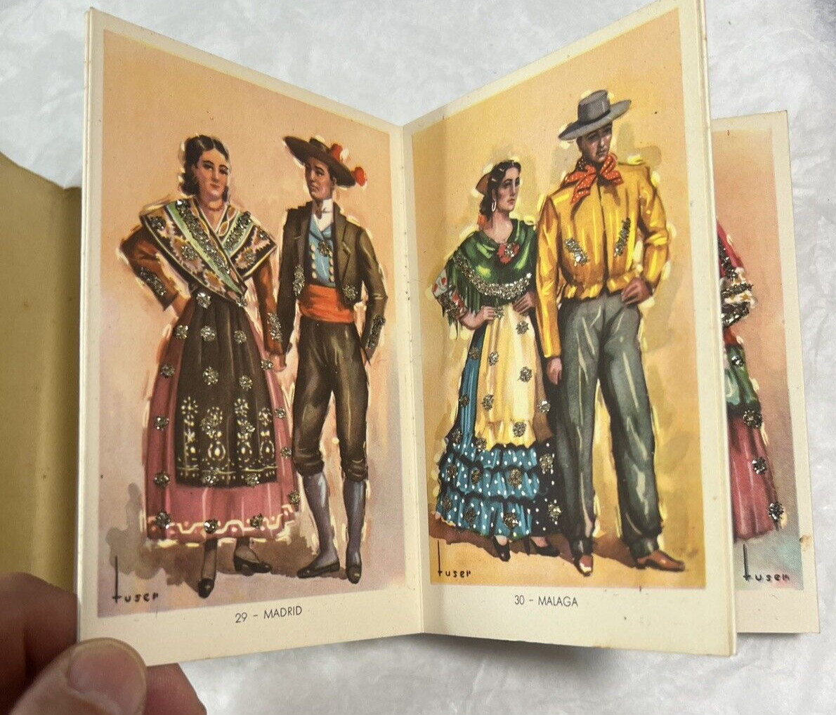 Trajes Tipicos Españoles - Notebook of 50 Postcards - Video - Image 15