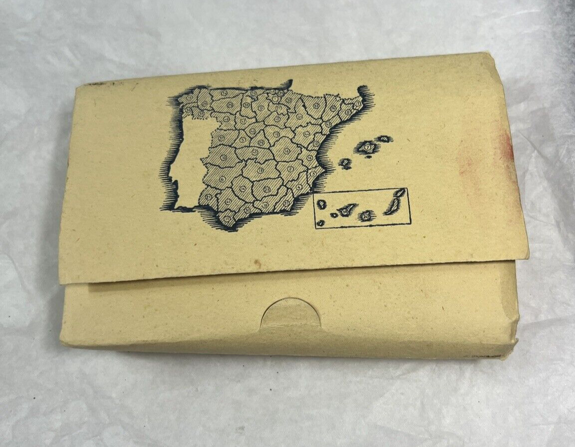 Trajes Tipicos Españoles - Notebook of 50 Postcards - Video - Image 3