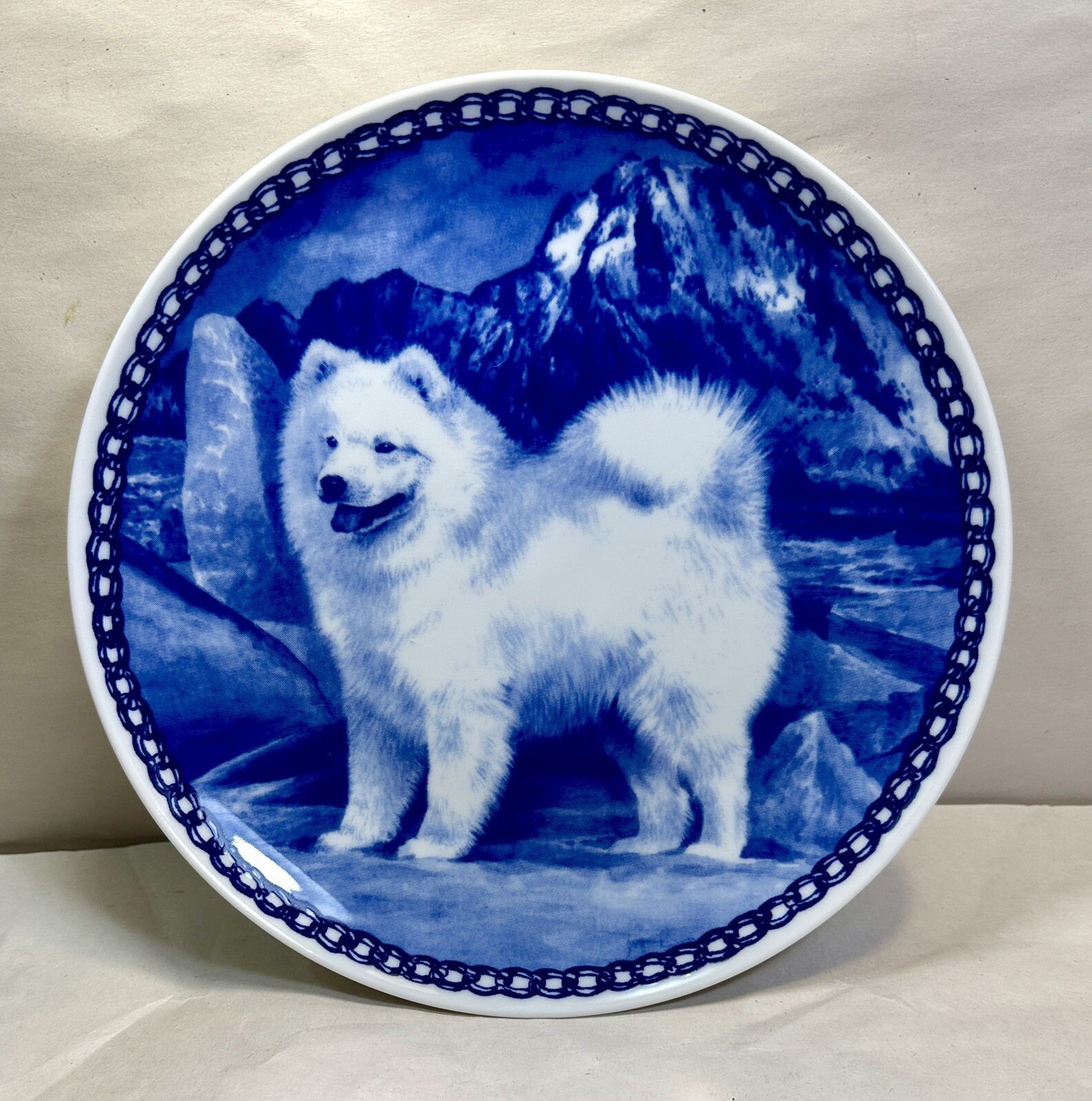 Natalia Brampton Dog Plate No. 7261 - Samoyed - Lekven Designs Denmark