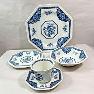 Old Pekin Octagon Blue J & G Meakin Royal Staffordshire - One Place Setting
