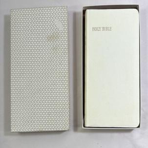Vintage 1957 Holy Bible - Collins Clear-Type Press - UK - Immaculate